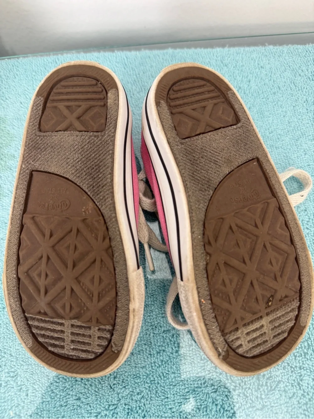 Converse Kids Pink Canvas Low-Top Sneakers with White Trim